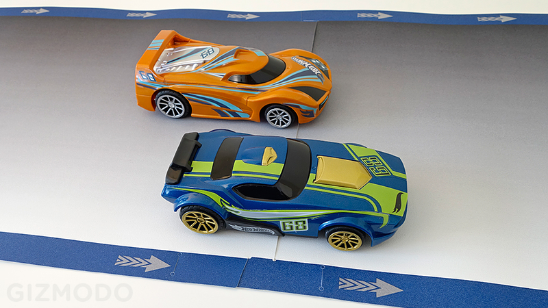 Illustration for article titled Hot Wheels' New RC Cars Have Minds of Their Own